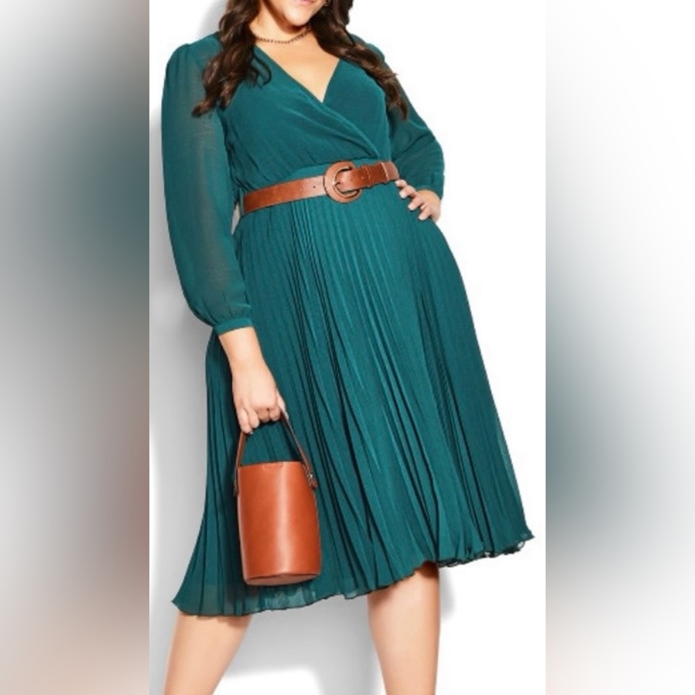 NWT Green Skirt Midi Dress With Belt - Size 12W